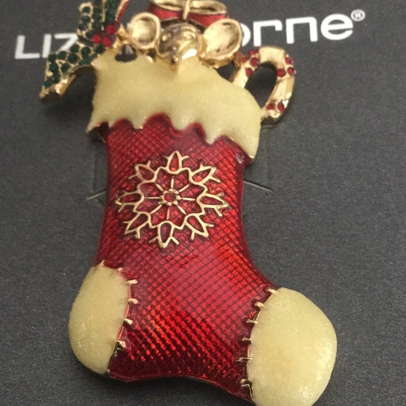 ❤️NWT Liz Claiborne Holiday Stocking Brooch ❤️ - Picture 3 of 6